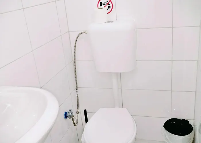 Хостел 4 Karma369 *